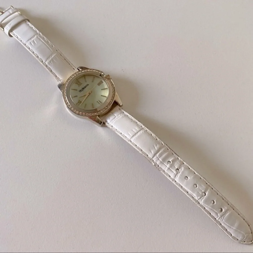 Style & Co Gold Diamond and White Leather Round Face  Watch EUC